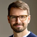 Portret van Bram Kuijpers